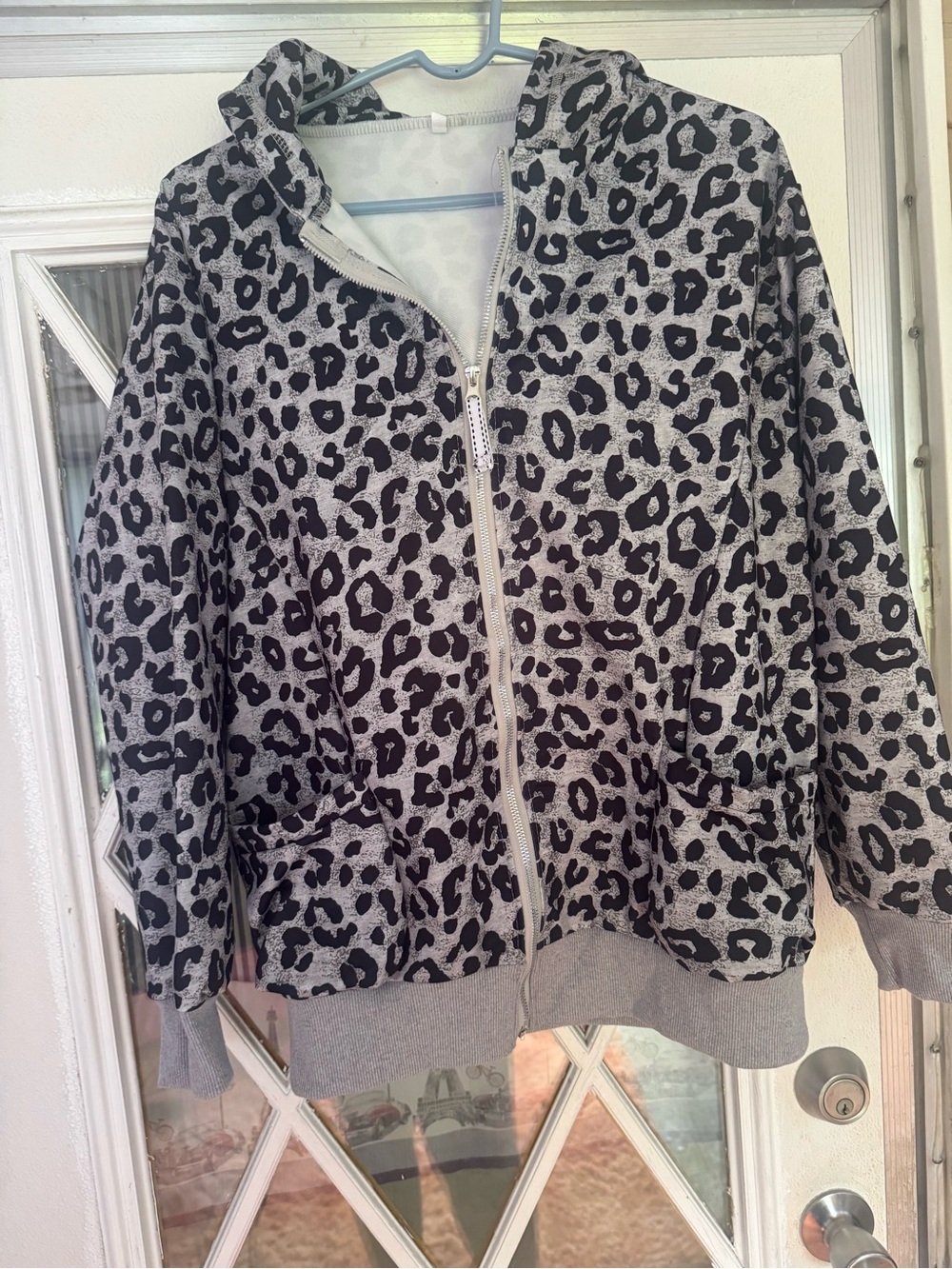 Girls' Gray Leopard Print Zip-Front Hoodie Jacket
